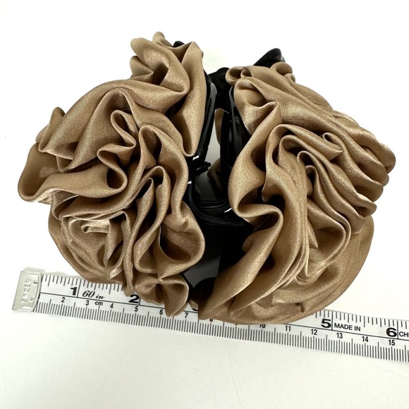 Big Rosette Flower Hair Clip in Tan - Picture 5 of 7